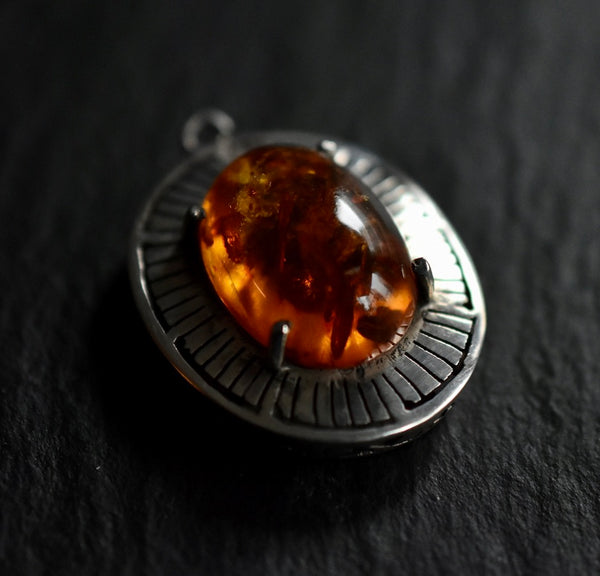 Extravagant Vintage Baltic Amber Silver Sterling 925 Pendant - Baga Ethnik Living