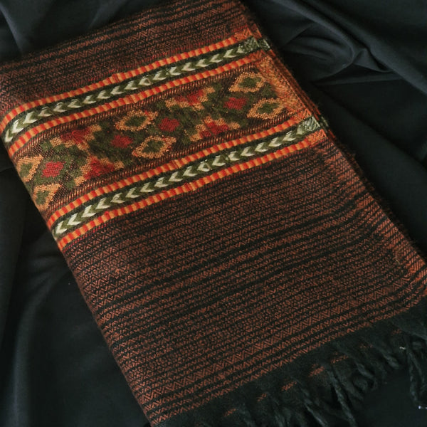 Warm and cozy Tibet Shawl