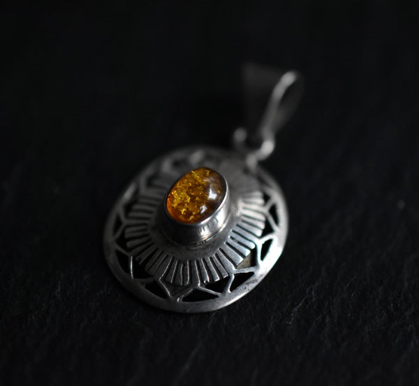 Handcrafted Vintage Baltic Amber Silver Sterling 925 Pendant - Baga Ethnik Living