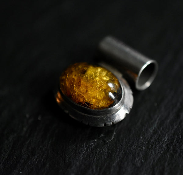 One-Of-A-Kind Yellow Baltic Amber Vintage Silver Sterling 925 Pendant - Baga Ethnik Living