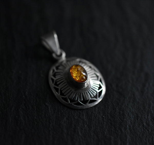 Handcrafted Vintage Baltic Amber Silver Sterling 925 Pendant - Baga Ethnik Living