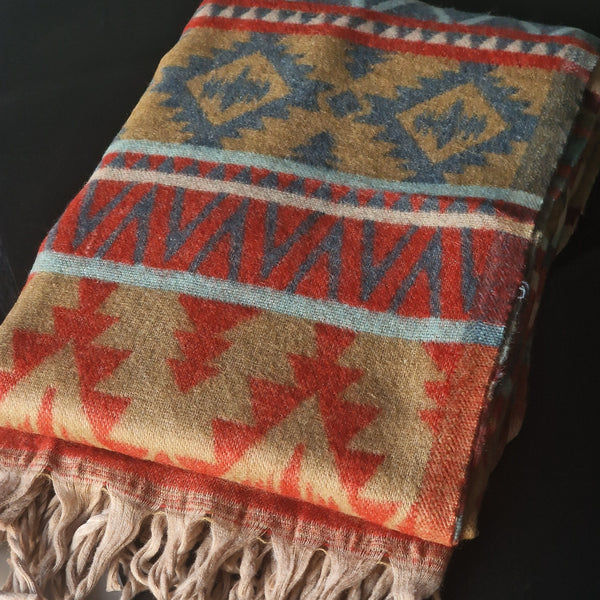 Handwoven Yak Wool Winter Shawls – Himalayan Comfort