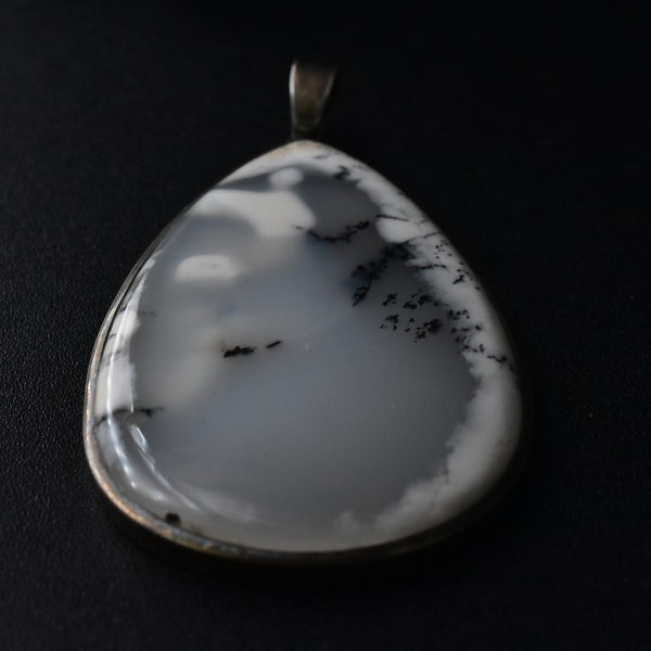 agate pendant