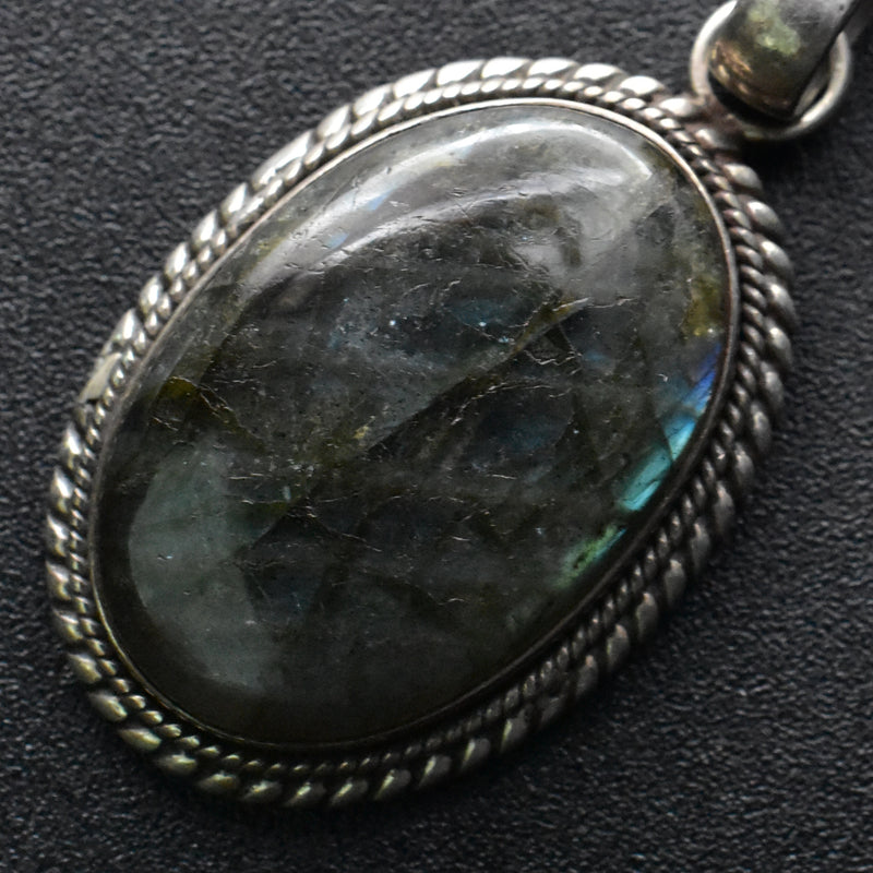 Vintage Style Handcrafted Labradorite 925 Silver Sterling Pendant - Baga Ethnik Living