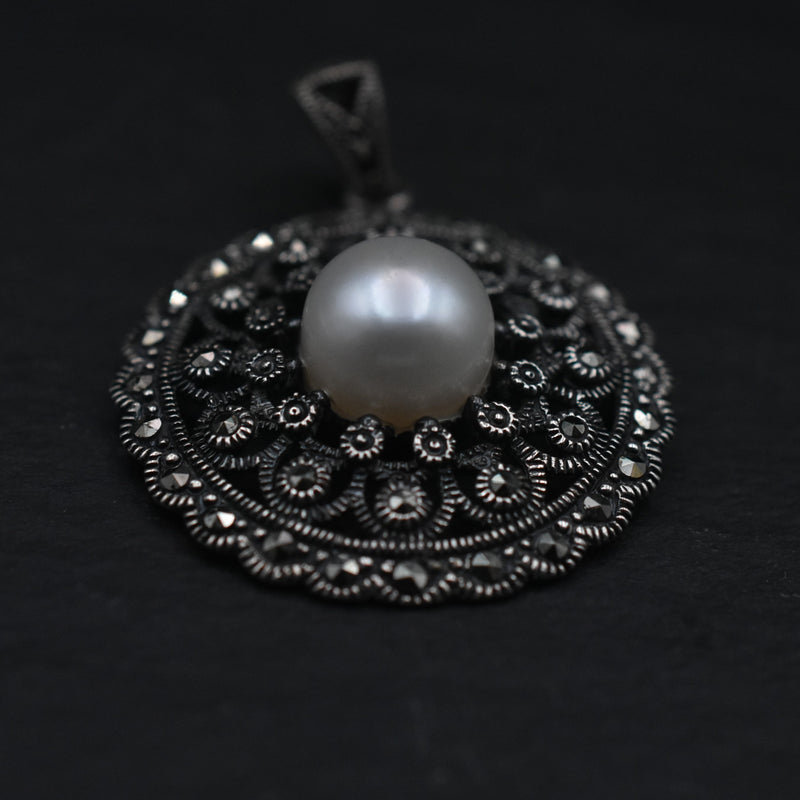 Pearl In Marcasite 925 Sterling Silver Pendant