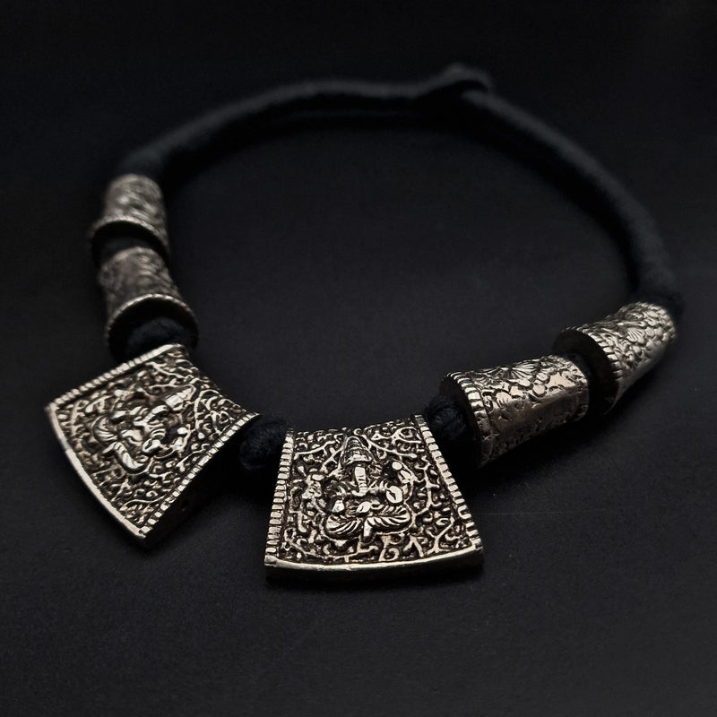 Chunky Necklace with Ganesha in White Metal - Baga Ethnik Living