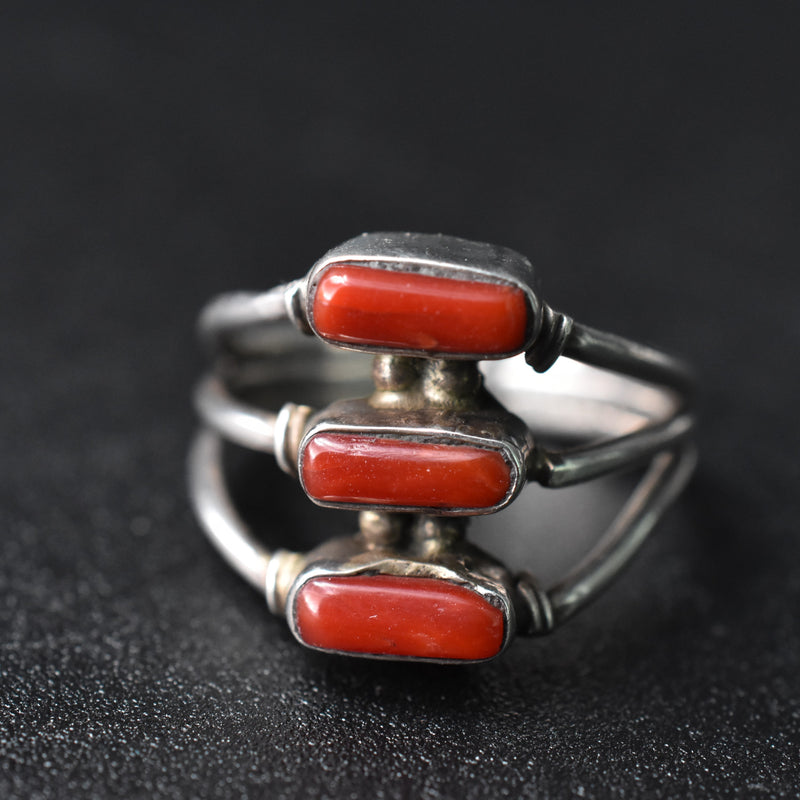 Vintage Coral Tibetan Silver Ring - Baga Ethnik Living