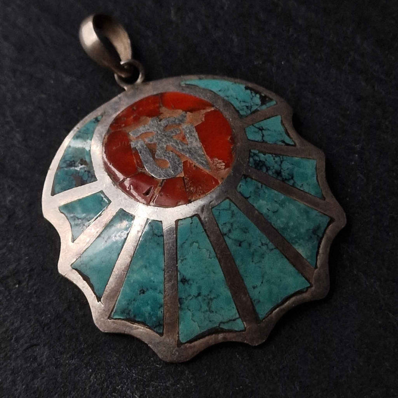 Unique Turquoise Pendant - Your Perfect Accessory - Baga Ethnik Living