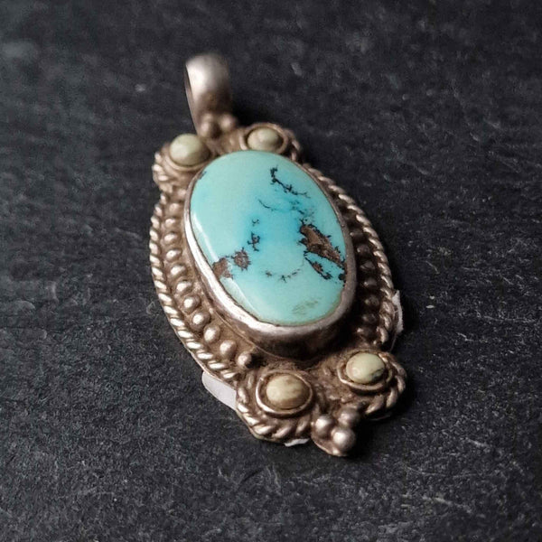 Unique Turquoise Pendant | Handcrafted Design - Baga Ethnik Living