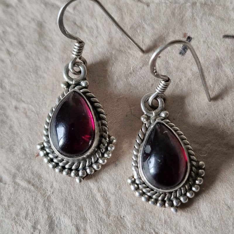 Garnet crystal earrings 925 Sterling Silver - Baga Ethnik Living