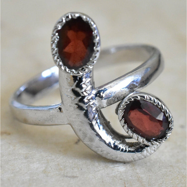 Warm Delights Garnet Red Silver Ring - Baga Ethnik Living