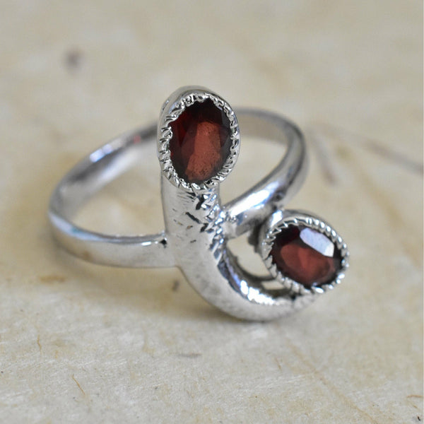 Warm Delights Garnet Red Silver Ring - Baga Ethnik Living