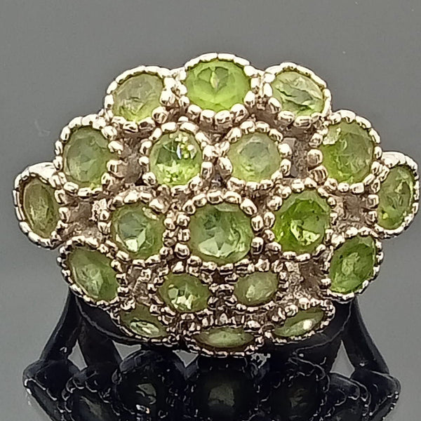 The Delight Peridot Silver Ring - Baga Ethnik Living