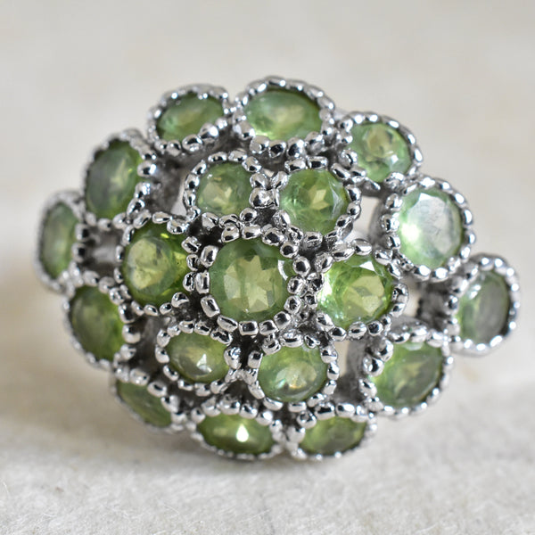 The Delight Peridot Silver Ring - Baga Ethnik Living