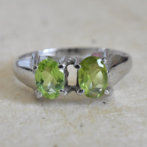 Unique Himalayan Peridot Ring - Baga Ethnik Living